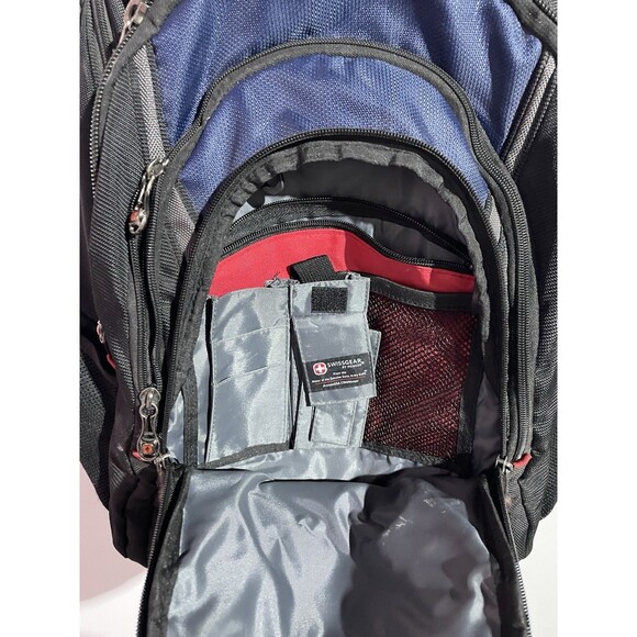 SwissGear Backpack Wenger Ibex 17” Laptop Multi zip Pockets Padded Straps Travel - Picture 2 of 8